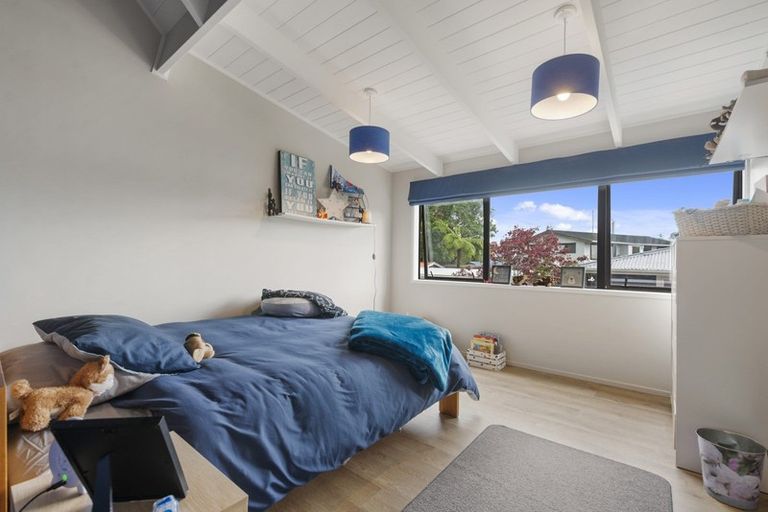 Photo of property in 87 Grand Vue Road, Kawaha Point, Rotorua, 3010