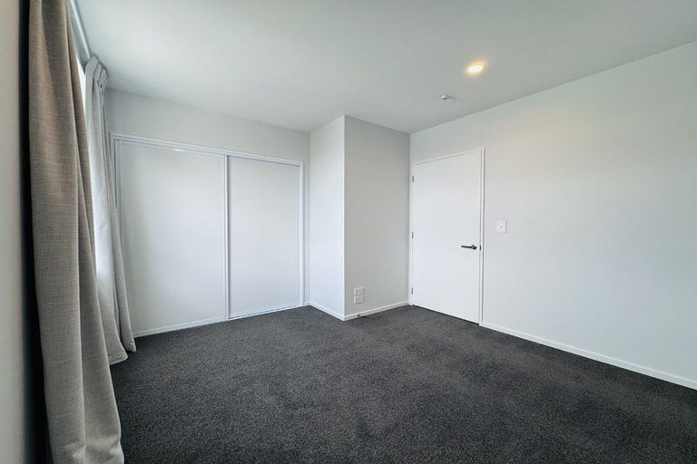 Photo of property in 5a Malaga Crescent, Harewood, Christchurch, 8051