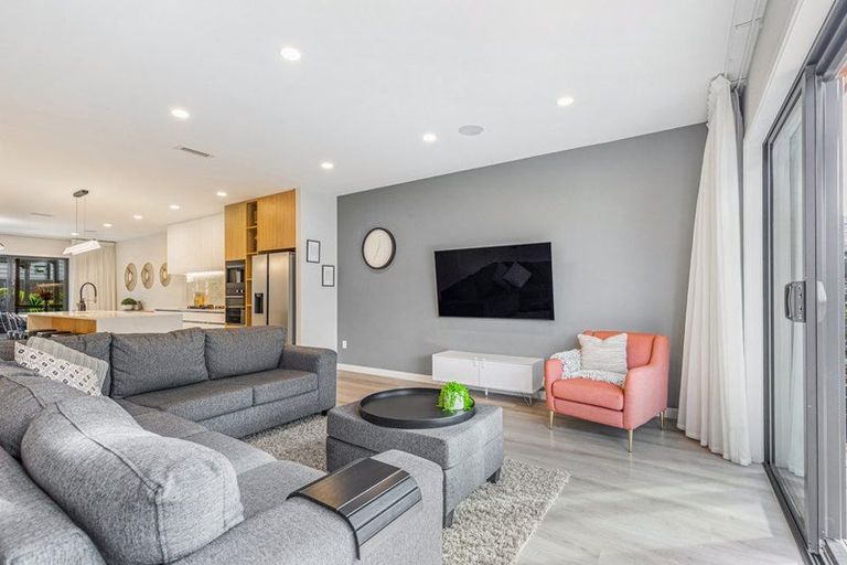 Photo of property in 3 Hea Road, Hobsonville, Auckland, 0616