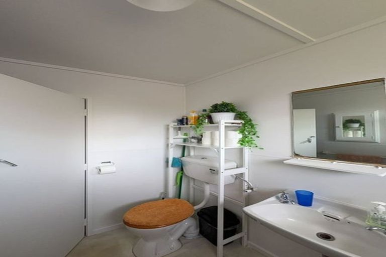 Photo of property in 2 Joseph Grove, Elderslea, Upper Hutt, 5018