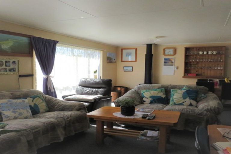 Photo of property in 47 Lochiel Street, Mahia, Nuhaka, 4198