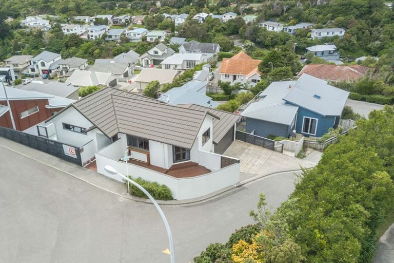Photo of property in 47 Hawtrey Terrace, Churton Park, Wellington, 6037