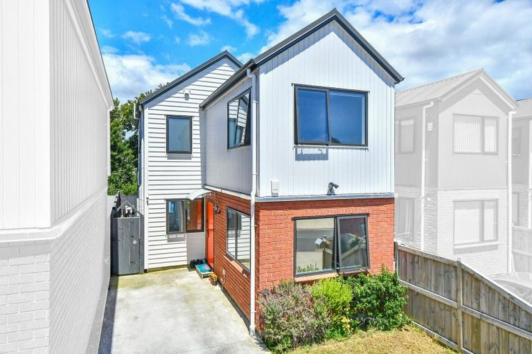 Photo of property in 7 Combat Street, Papakura, 2110