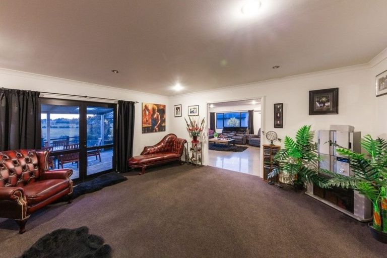 Photo of property in 289b Tutaki Road, Kelvin Grove, Palmerston North, 4470