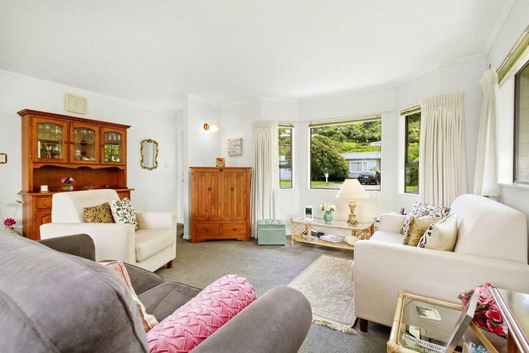Photo of property in 16 Rossiter Street, Tawa, Wellington, 5028