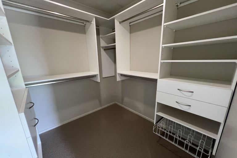 Photo of property in 10 Hokowhitu Court, Hokowhitu, Palmerston North, 4410