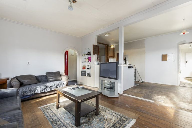 Photo of property in 23 Holdaway Street, Riversdale, Blenheim, 7201