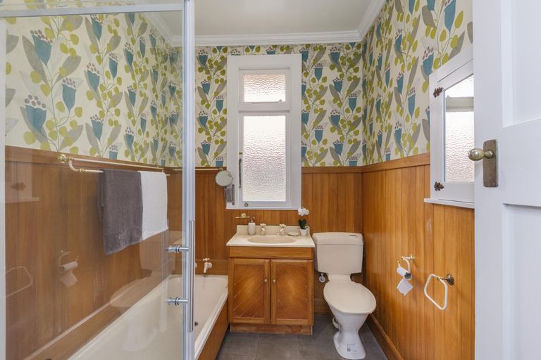 Photo of property in 45 South Street, West End, Palmerston North, 4410