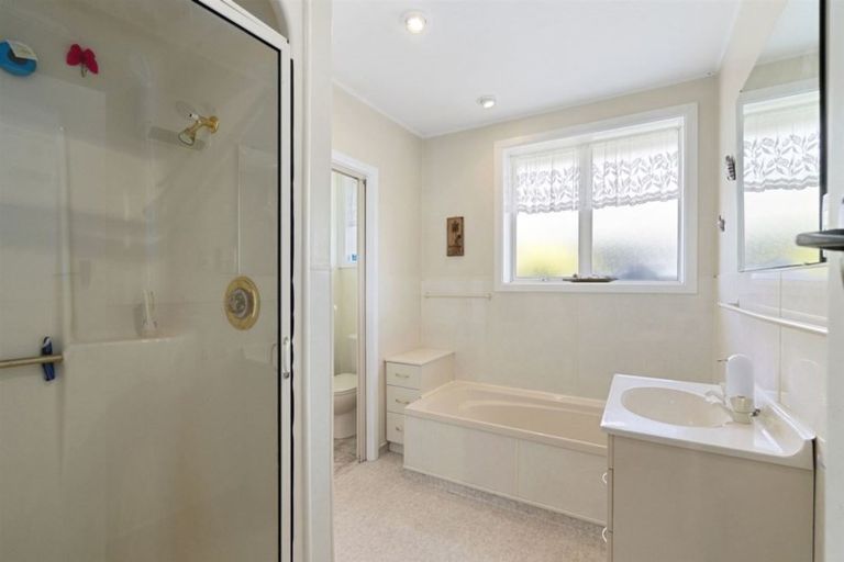 Photo of property in 4 Cheyenne Street, Sockburn, Christchurch, 8042