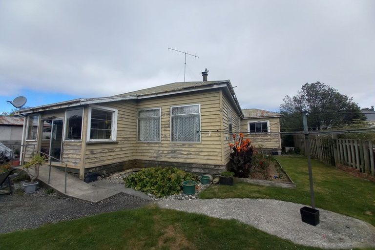 Photo of property in 14 Bridge Street, Tuatapere, 9620