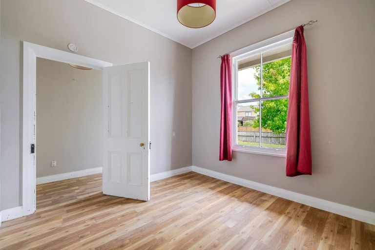 Photo of property in 6 Charles Cross Street, Longburn, Palmerston North, 4412