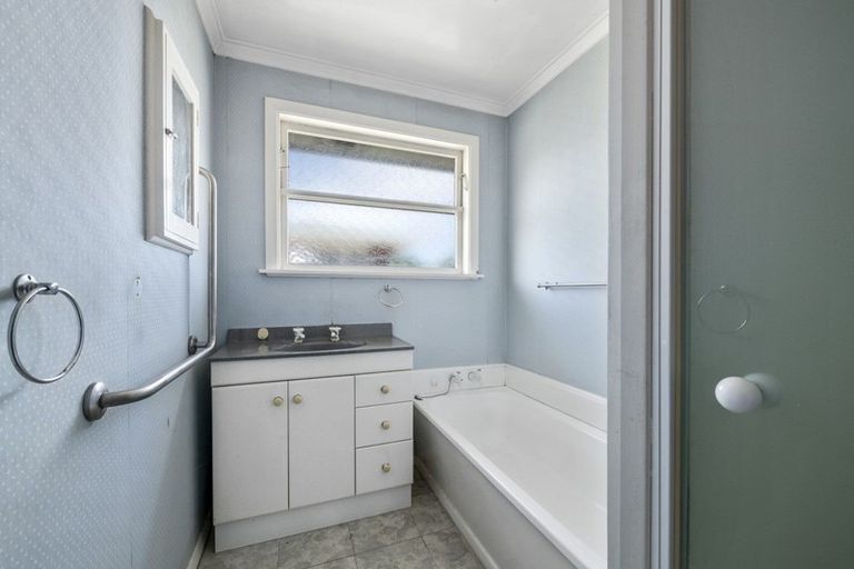 Photo of property in 4 Kelly Grove, Elderslea, Upper Hutt, 5018