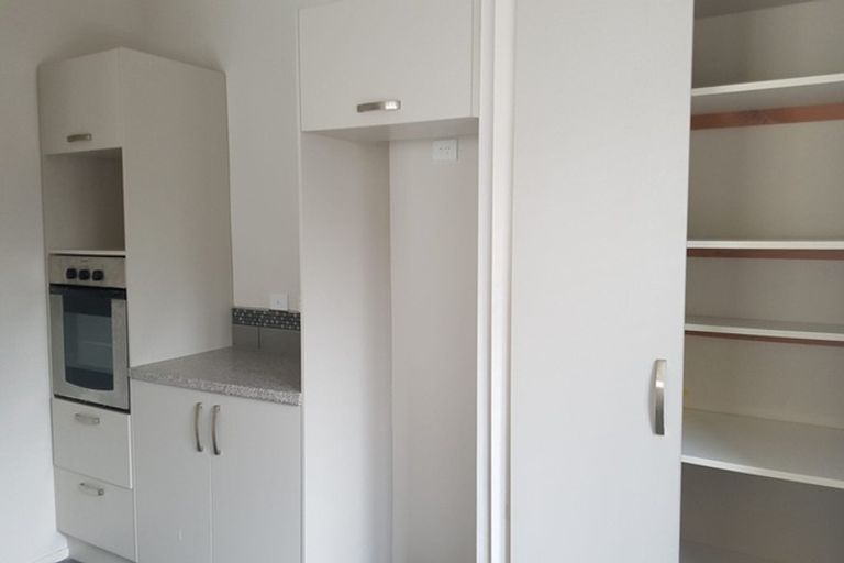 Photo of property in 29 Lincoln Road, Henderson, Auckland, 0610