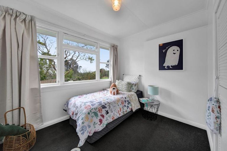 Photo of property in 184 Seaview Road, Westown, New Plymouth, 4310
