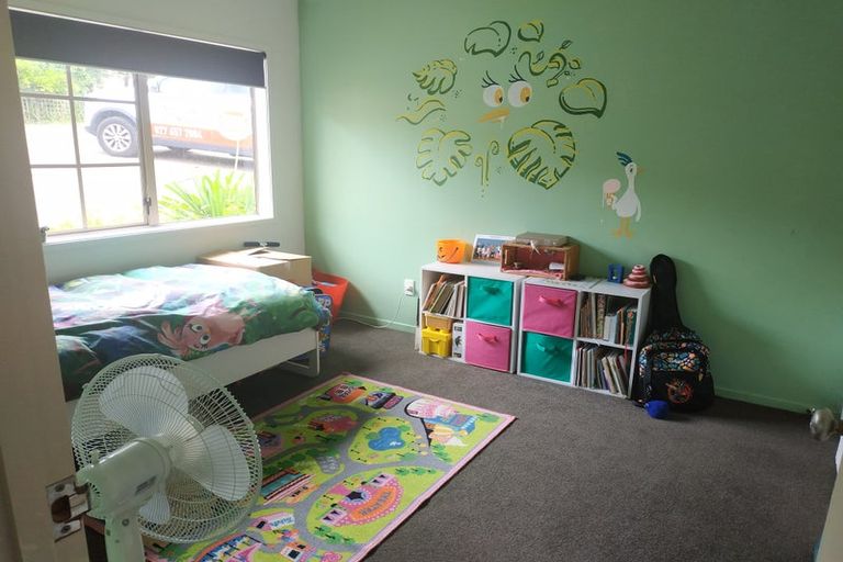 Photo of property in 66a Woodglen Road, Glen Eden, Auckland, 0602