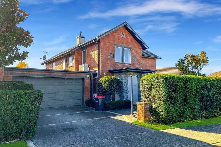 Photo of property in 25 Henley Green, Northwood, Christchurch, 8051