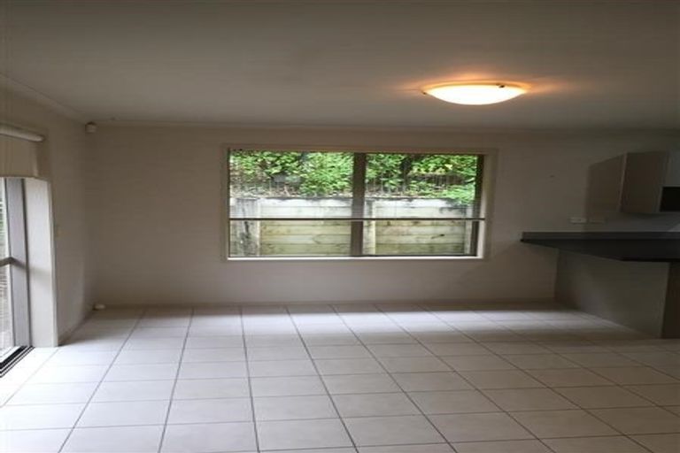 Photo of property in 20a Waione Avenue, Te Atatu Peninsula, Auckland, 0610