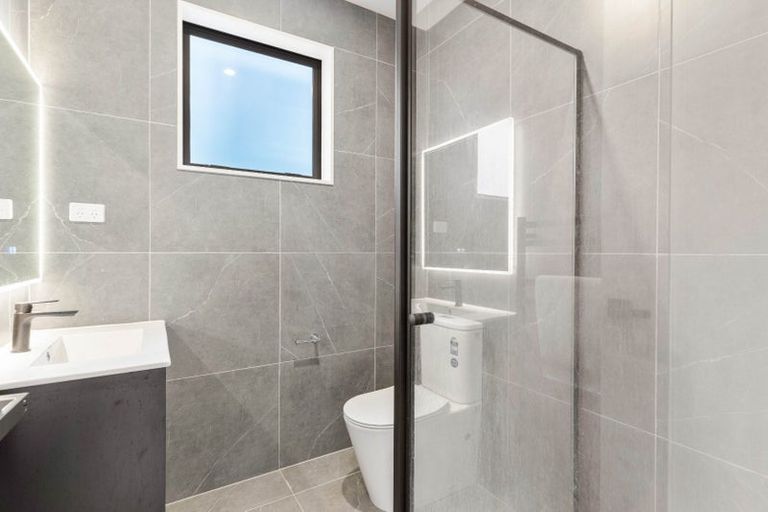 Photo of property in 141d Rangatira Road, Beach Haven, Auckland, 0626