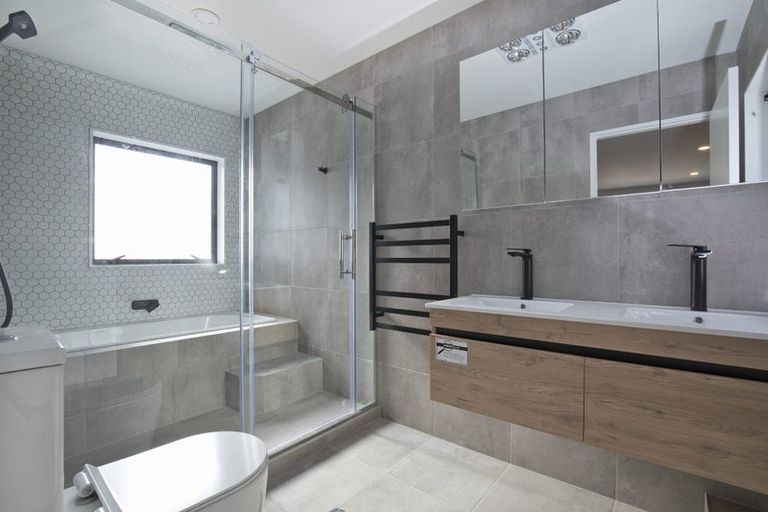 Photo of property in 94a Alton Avenue, Hillcrest, Auckland, 0627