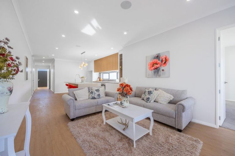 Photo of property in 30 Paihere Street, Huapai, Kumeu, 0810