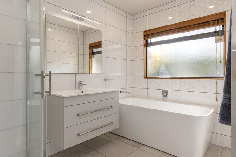 Photo of property in 27 Ventoux Way, Nukuhau, Taupo, 3330