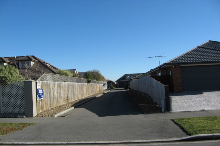 Photo of property in 34 Blue Gum Place, New Brighton, Christchurch, 8083