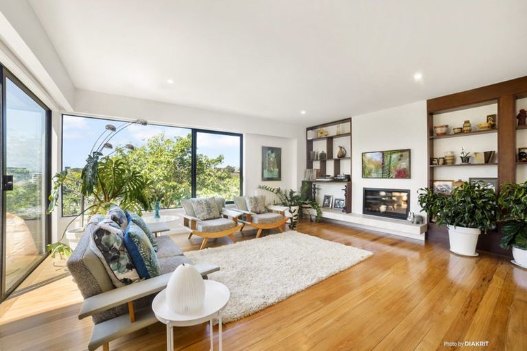 Photo of property in 32 Upton Terrace, Thorndon, Wellington, 6011