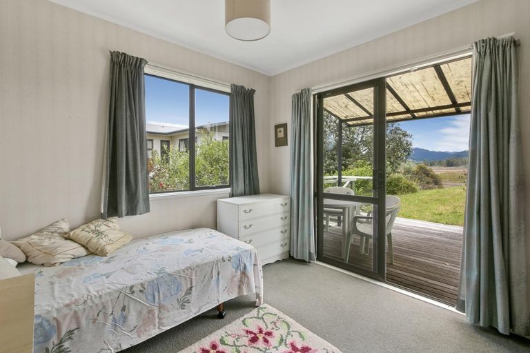Photo of property in 242 Seaforth Road, Waihi Beach, 3611