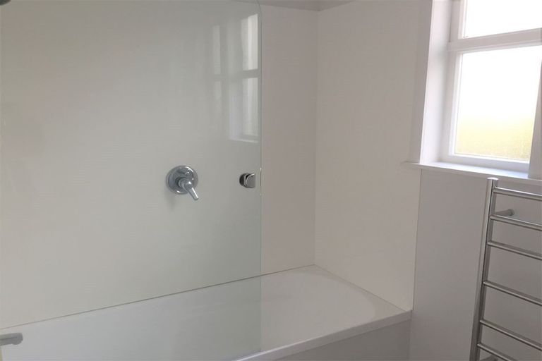 Photo of property in 6 Sheridan Terrace, Johnsonville, Wellington, 6037