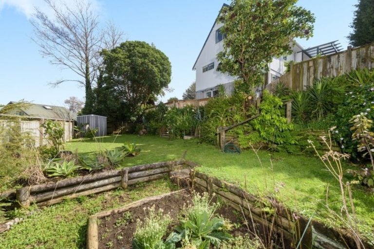 Photo of property in 71 Osprey Drive, Welcome Bay, Tauranga, 3112