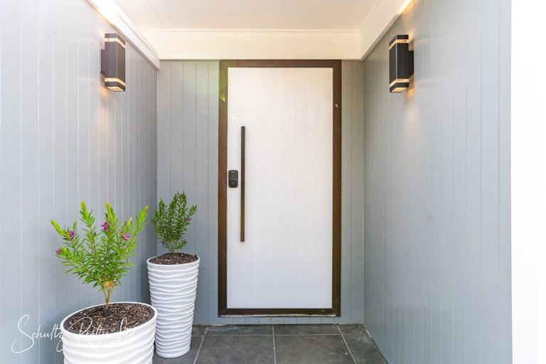 Photo of property in 109 Hurndall Street East, Maungaturoto, 0520