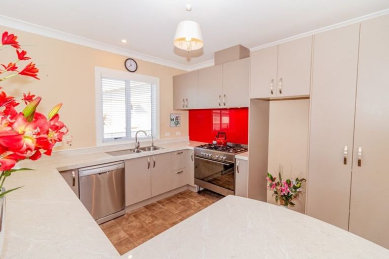 Photo of property in 10 College Street, Whanganui, 4500