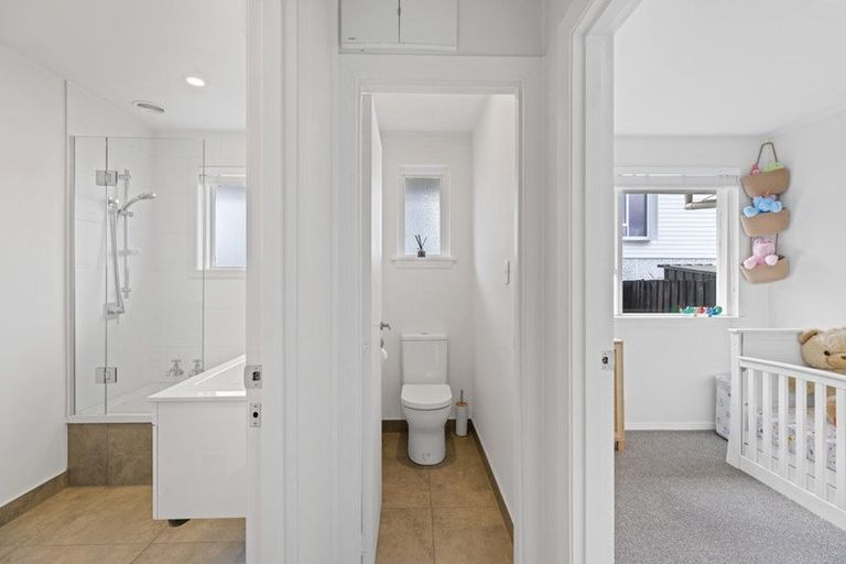 Photo of property in 1/82 Holly Road, St Albans, Christchurch, 8014