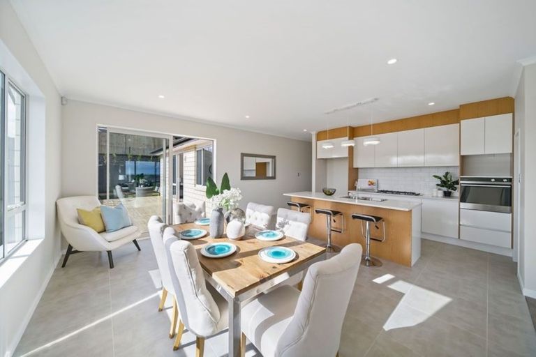 Photo of property in 5 Papaview Road, Papakura, 2110