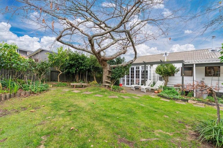 Photo of property in 7 Hammersmith Street, Richmond Heights, Taupo, 3330