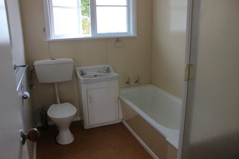 Photo of property in 1/614 Fergusson Drive, Trentham, Upper Hutt, 5018