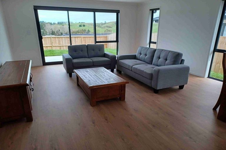 Photo of property in 14 Paul Way, Pokeno, 2402