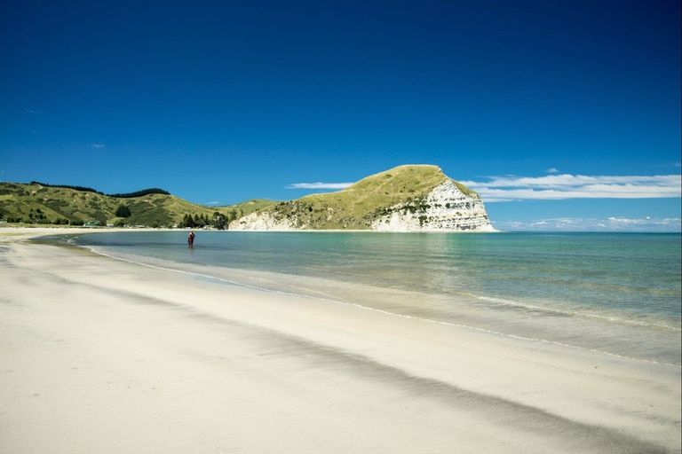 Photo of property in 13 Puka Place, Mahia, 4198