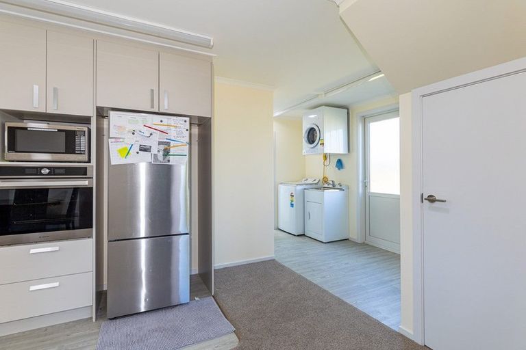 Photo of property in 35 Oban Street, Holmes Hill, Oamaru, 9401