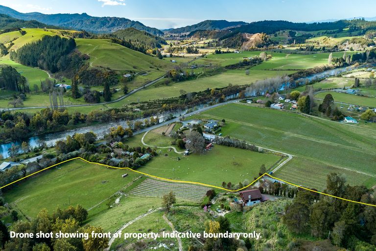 Photo of property in 1469 Motueka Valley Highway, Ngatimoti, Motueka, 7196