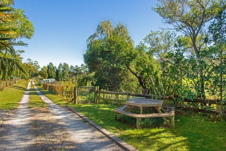 Photo of property in 110 Maclaurin Road, Makauri, Gisborne, 4071