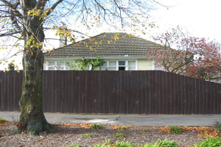 Photo of property in 64 Hoani Street, Northcote, Christchurch, 8052