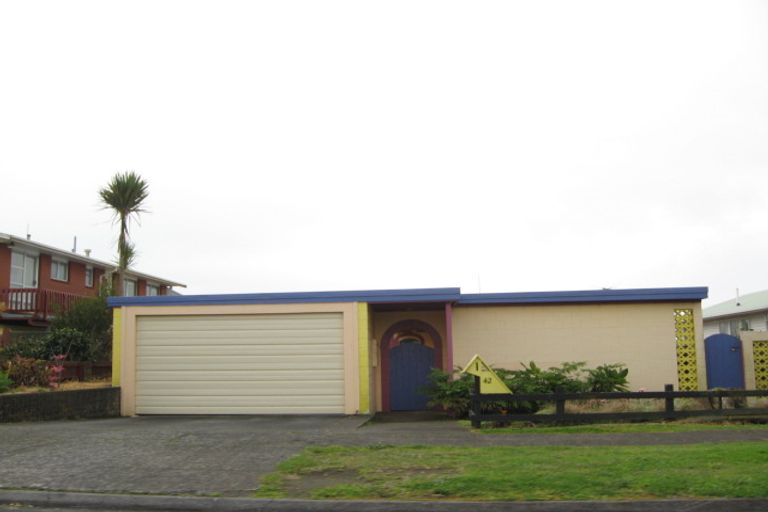 Photo of property in 42 Hume Street, Waitara, 4320