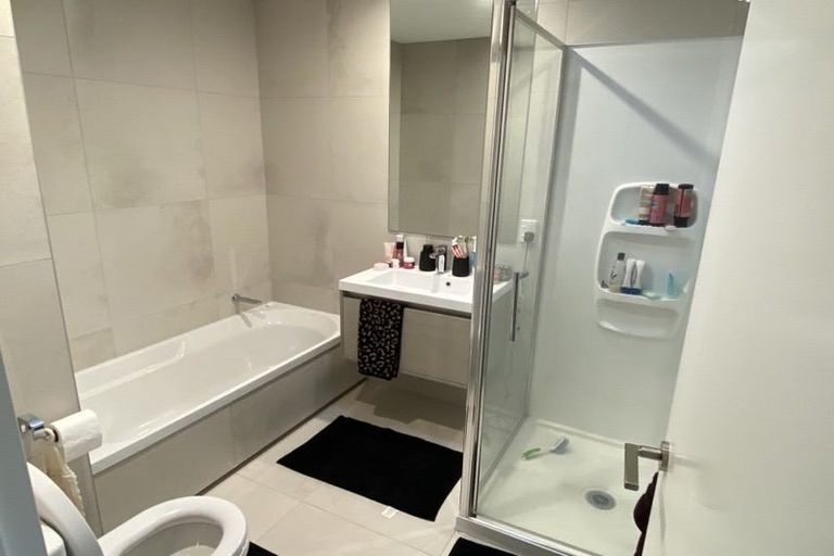 Photo of property in 4 Rorida Lane, Flat Bush, Auckland, 2019