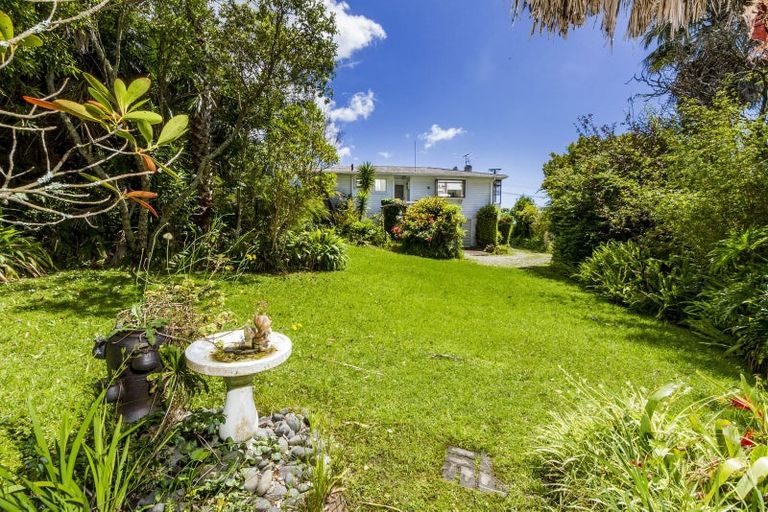 Photo of property in 708 East Coast Road, Pinehill, Auckland, 0632