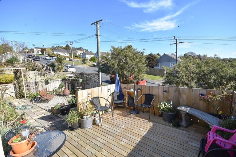 Photo of property in 2 Edinburgh Street, Green Island, Dunedin, 9018