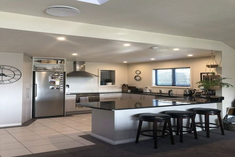 Photo of property in 339 Centaurus Road, Hillsborough, Christchurch, 8022