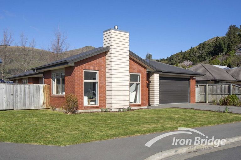 Photo of property in 8 Fredrica Lane, Heathcote Valley, Christchurch, 8022