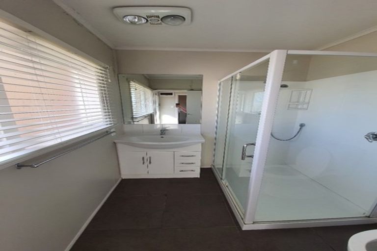 Photo of property in 1 Elizabeth Street, Papakura, 2110