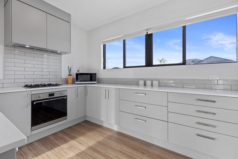 Photo of property in 51 Cotula Way, Papamoa Beach, Papamoa, 3118